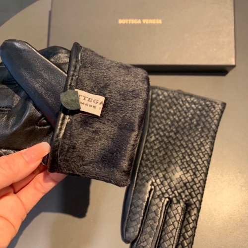 Cheap Bottega Veneta BV Gloves For Women #1157866 Replica Wholesale [$68.00 USD] [ITEM#1157866] on Replica Bottega Veneta BV Gloves