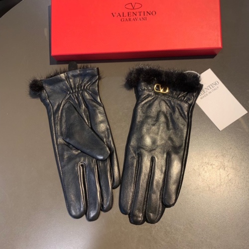 Cheap Valentino Gloves For Women #1158041 Replica Wholesale [$56.00 USD] [ITEM#1158041] on Replica Valentino Gloves