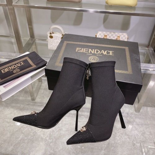 Cheap Versace Boots For Women #1158239 Replica Wholesale [$140.00 USD] [ITEM#1158239] on Replica Versace Boots