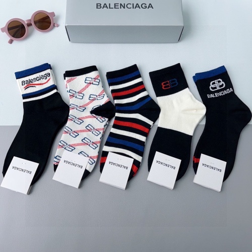 Cheap Balenciaga Socks For Women #1158361 Replica Wholesale [$27.00 USD] [ITEM#1158361] on Replica Balenciaga Socks