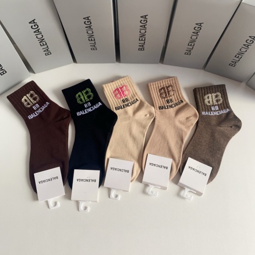 Cheap Balenciaga Socks #1158442 Replica Wholesale [$25.00 USD] [ITEM#1158442] on Replica Balenciaga Socks