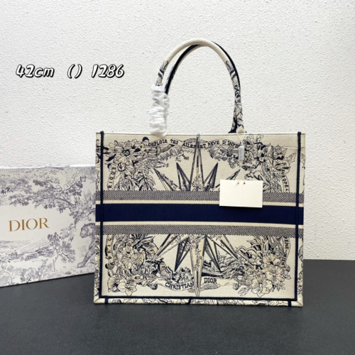 Cheap Christian Dior AAA Quality Tote-Handbags For Women #1158458 Replica Wholesale [$122.00 USD] [ITEM#1158458] on Replica Christian Dior AAA Handbags