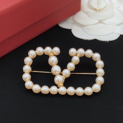 Cheap Valentino Brooches For Women #1160453 Replica Wholesale [$32.00 USD] [ITEM#1160453] on Replica Valentino Brooches