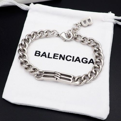 Cheap Balenciaga Bracelets #1161953 Replica Wholesale [$25.00 USD] [ITEM#1161953] on Replica Balenciaga Bracelets