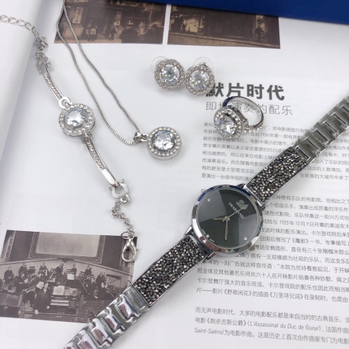 Cheap SWAROVSKI Watches For Women #1162858 Replica Wholesale [$34.00 USD] [ITEM#1162858] on Replica SWAROVSKI Watches