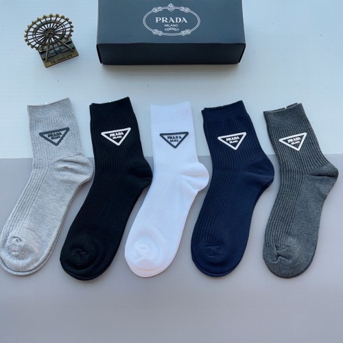 Cheap Prada Socks For Men #1163796 Replica Wholesale [$29.00 USD] [ITEM#1163796] on Replica Prada Socks
