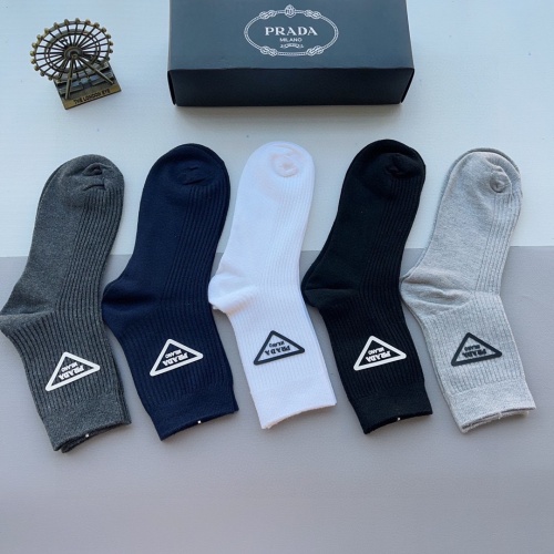 Cheap Prada Socks For Men #1163796 Replica Wholesale [$29.00 USD] [ITEM#1163796] on Replica Prada Socks
