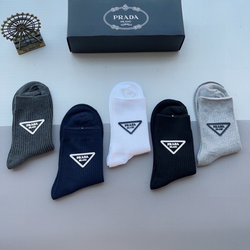 Cheap Prada Socks For Men #1163796 Replica Wholesale [$29.00 USD] [ITEM#1163796] on Replica Prada Socks