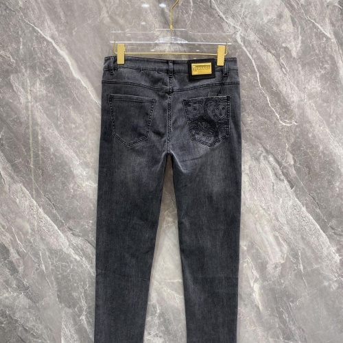 Cheap Versace Jeans For Men #1164155 Replica Wholesale [$42.00 USD] [ITEM#1164155] on Replica Versace Jeans