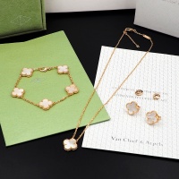 Van Cleef & Arpels Jewelry Set For Women #1154831
