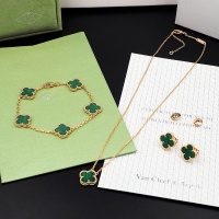 Van Cleef & Arpels Jewelry Set For Women #1154837