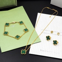 Van Cleef & Arpels Jewelry Set For Women #1154838