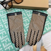 Burberry Gloves For Women #1157860
