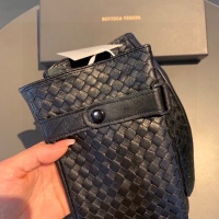 Cheap Bottega Veneta BV Gloves For Men #1157865 Replica Wholesale [$76.00 USD] [ITEM#1157865] on Replica Bottega Veneta BV Gloves