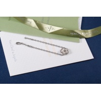 Van Cleef & Arpels Bracelets For Women #1160906