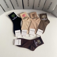 Cheap Balenciaga Socks #1163781 Replica Wholesale [$25.00 USD] [ITEM#1163781] on Replica Balenciaga Socks