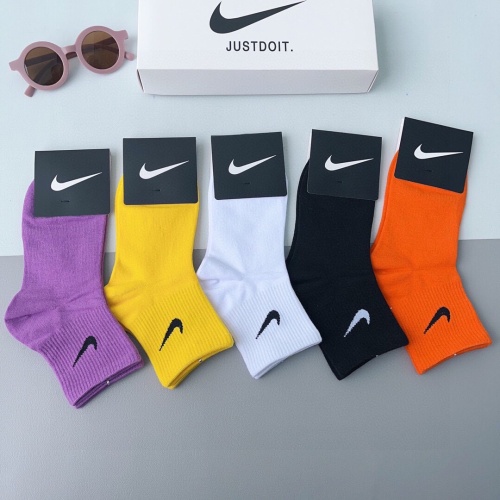 Cheap Nike Socks #1165024 Replica Wholesale [$27.00 USD] [ITEM#1165024] on Replica Nike Socks