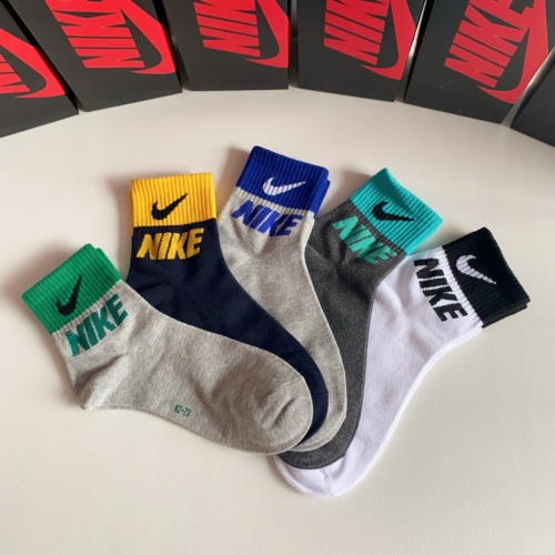 Cheap Nike Socks #1167554 Replica Wholesale [$27.00 USD] [ITEM#1167554] on Replica Nike Socks