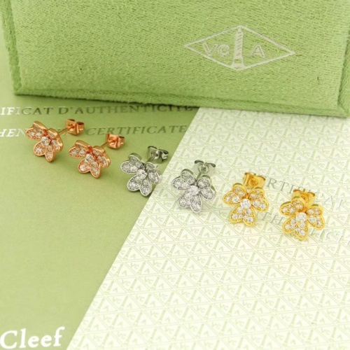 Cheap Van Cleef &amp; Arpels Earrings For Women #1169443 Replica Wholesale [$25.00 USD] [ITEM#1169443] on Replica Van Cleef &amp; Arpels Earrings