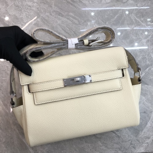 Cheap Hermes AAA Quality Messenger Bags For Women #1171909 Replica Wholesale [$96.00 USD] [ITEM#1171909] on Replica Hermes AAA Quality Messenger Bags