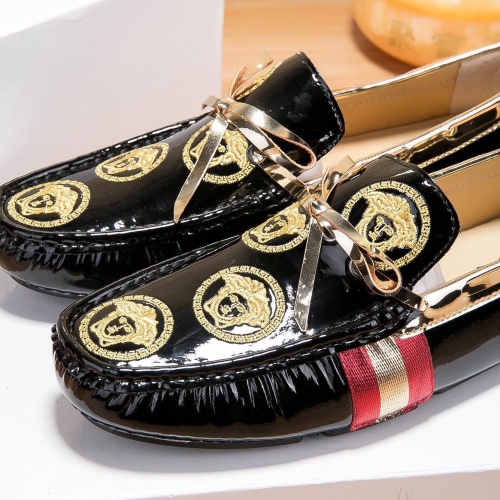 Cheap Versace Leather Shoes For Men #1174091 Replica Wholesale [$68.00 USD] [ITEM#1174091] on Replica Versace Leather Shoes