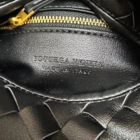 Cheap Bottega Veneta BV AAA Quality Messenger Bags For Women #1170953 Replica Wholesale [$98.00 USD] [ITEM#1170953] on Replica Bottega Veneta BV AAA Quality Messenger Bags