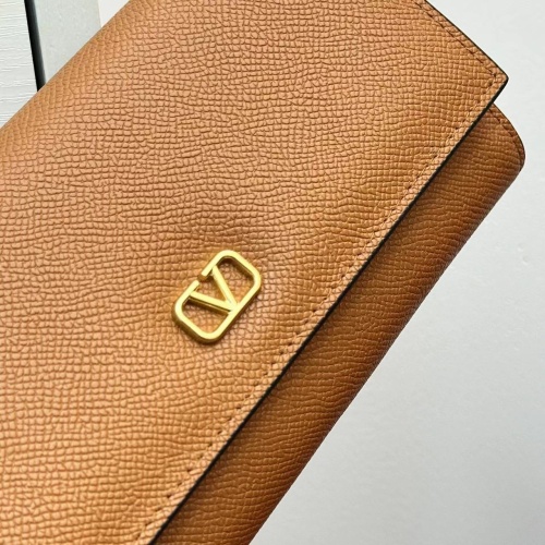 Cheap Valentino Wallets For Women #1174445 Replica Wholesale [$45.00 USD] [ITEM#1174445] on Replica Valentino Wallets