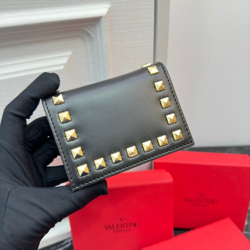 Cheap Valentino Wallets For Women #1174463 Replica Wholesale [$42.00 USD] [ITEM#1174463] on Replica Valentino Wallets