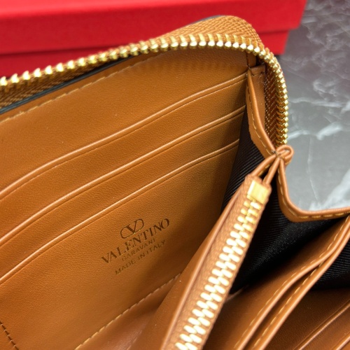 Cheap Valentino Wallets For Women #1174466 Replica Wholesale [$45.00 USD] [ITEM#1174466] on Replica Valentino Wallets