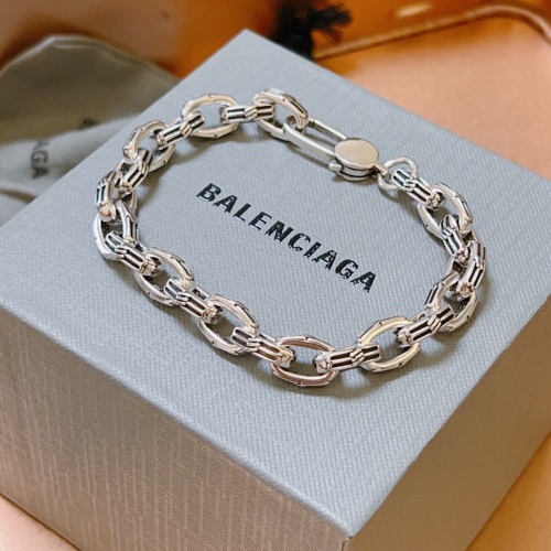 Cheap Balenciaga Bracelets For Unisex #1176463 Replica Wholesale [$45.00 USD] [ITEM#1176463] on Replica Balenciaga Bracelets