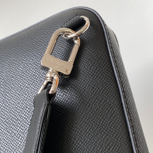 Cheap Louis Vuitton AAA Man Messenger Bags #1178385 Replica Wholesale [$182.00 USD] [ITEM#1178385] on Replica Louis Vuitton AAA Man Messenger Bags