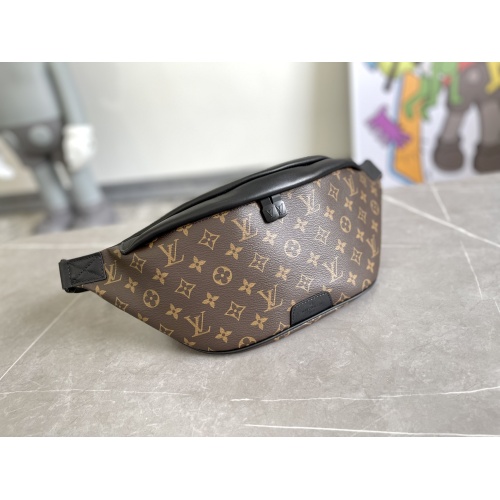 Cheap Louis Vuitton LV AAA Quality Belt Bags #1179336 Replica Wholesale [$135.00 USD] [ITEM#1179336] on Replica Louis Vuitton LV AAA Quality Belt Bags