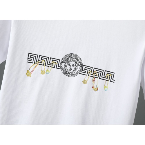 Cheap Versace T-Shirts Short Sleeved For Men #1181562 Replica Wholesale [$25.00 USD] [ITEM#1181562] on Replica Versace T-Shirts