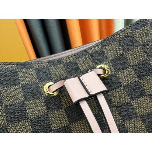 Cheap Louis Vuitton AAA Quality Messenger Bags For Women #1182185 Replica Wholesale [$64.00 USD] [ITEM#1182185] on Replica Louis Vuitton AAA Quality Messenger Bags