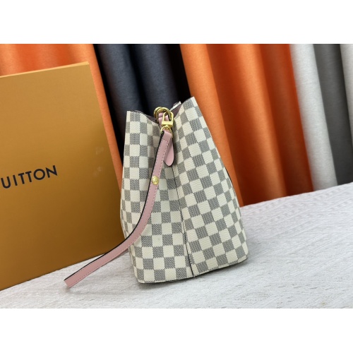 Cheap Louis Vuitton AAA Quality Messenger Bags For Women #1182196 Replica Wholesale [$64.00 USD] [ITEM#1182196] on Replica Louis Vuitton AAA Quality Messenger Bags