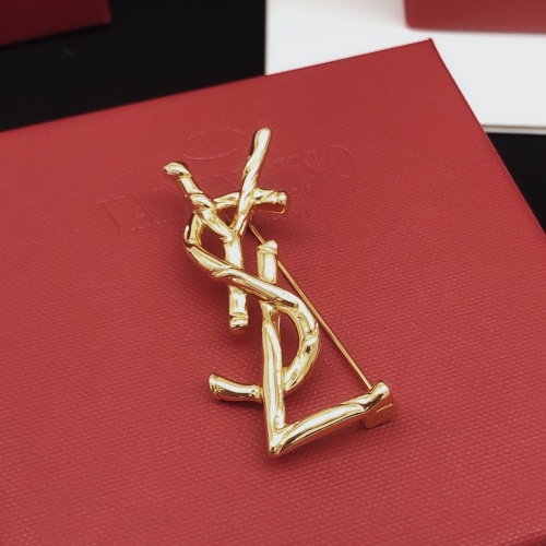 Cheap Yves Saint Laurent Brooches For Women #1182306 Replica Wholesale [$27.00 USD] [ITEM#1182306] on Replica Yves Saint Laurent Brooches