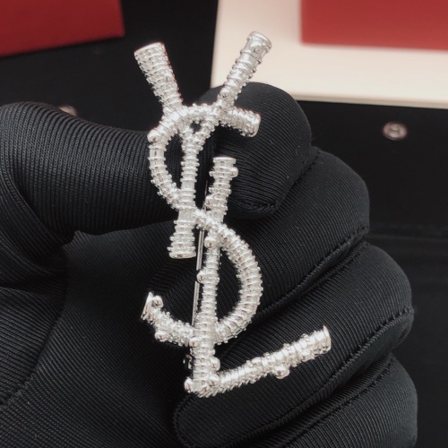 Cheap Yves Saint Laurent Brooches For Women #1182309 Replica Wholesale [$29.00 USD] [ITEM#1182309] on Replica Yves Saint Laurent Brooches