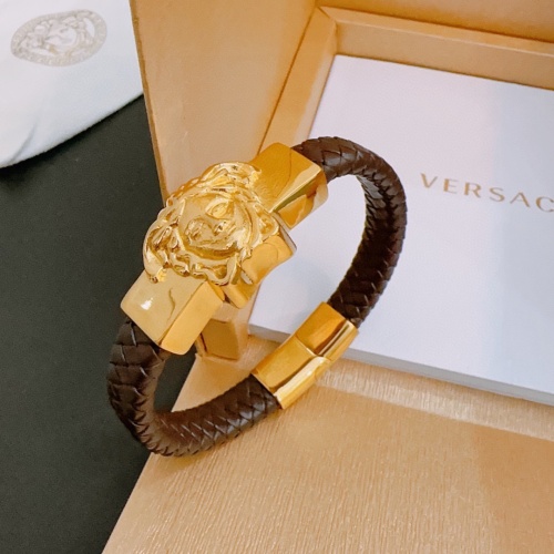 Cheap Versace Bracelets #1182849 Replica Wholesale [$52.00 USD] [ITEM#1182849] on Replica Versace Bracelets