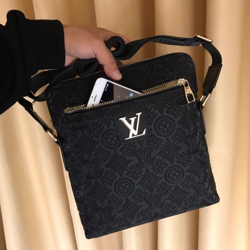 Cheap Louis Vuitton AAA Man Messenger Bags #1182856 Replica Wholesale [$92.00 USD] [ITEM#1182856] on Replica 