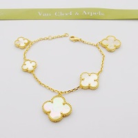 Van Cleef & Arpels Bracelets For Women #1177576