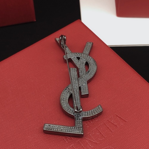 Cheap Yves Saint Laurent Brooches For Women #1184153 Replica Wholesale [$29.00 USD] [ITEM#1184153] on Replica Yves Saint Laurent Brooches