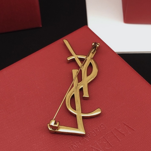 Cheap Yves Saint Laurent Brooches For Women #1184162 Replica Wholesale [$27.00 USD] [ITEM#1184162] on Replica Yves Saint Laurent Brooches