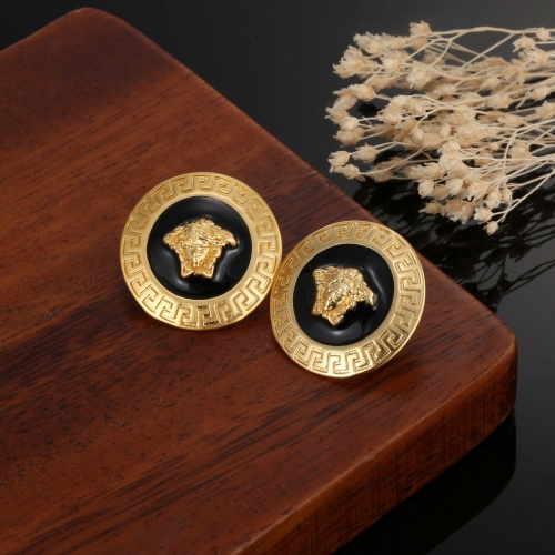 Cheap Versace Earrings For Women #1184247 Replica Wholesale [$27.00 USD] [ITEM#1184247] on Replica Versace Earrings