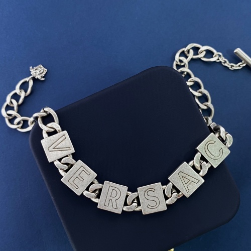 Cheap Versace Necklaces #1184323 Replica Wholesale [$34.00 USD] [ITEM#1184323] on Replica Versace Necklaces
