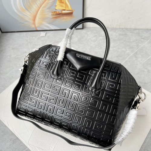 Cheap Givenchy AAA Quality Handbags For Women #1185537 Replica Wholesale [$210.00 USD] [ITEM#1185537] on Replica Givenchy AAA Quality Handbags