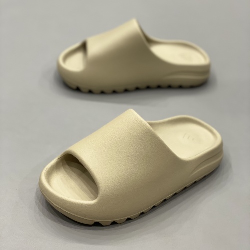 Cheap Adidas Yeezy Slippers For Men #1186954 Replica Wholesale [$42.00 USD] [ITEM#1186954] on Replica Adidas Yeezy Slippers