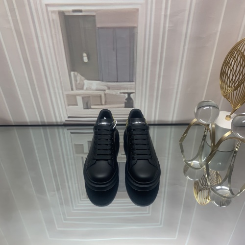 Cheap Alexander McQueen Casual Shoes For Men #1186987 Replica Wholesale [$102.00 USD] [ITEM#1186987] on Replica Alexander McQueen Casual Shoes