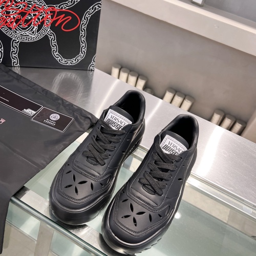Cheap Versace Casual Shoes For Men #1187213 Replica Wholesale [$102.00 USD] [ITEM#1187213] on Replica Versace Casual Shoes