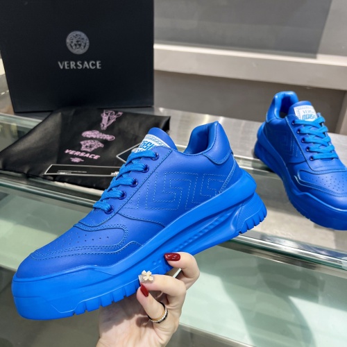Cheap Versace Casual Shoes For Men #1187237 Replica Wholesale [$102.00 USD] [ITEM#1187237] on Replica Versace Casual Shoes