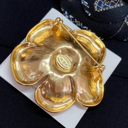 Cheap Chanel Brooches For Women #1189826 Replica Wholesale [$42.00 USD] [ITEM#1189826] on Replica Chanel Brooches